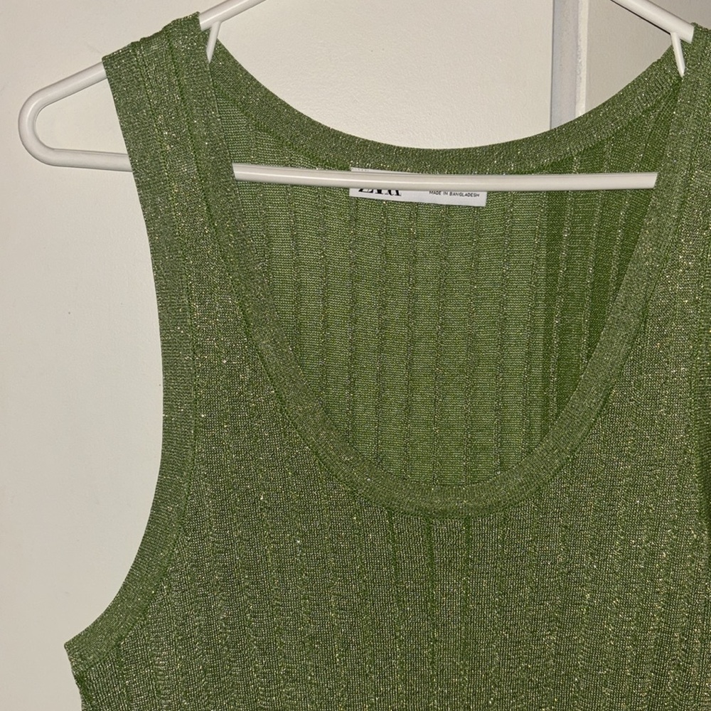 π {FINAL SALE} ZARA Metallic Thread Tank - Picture 3 of 7